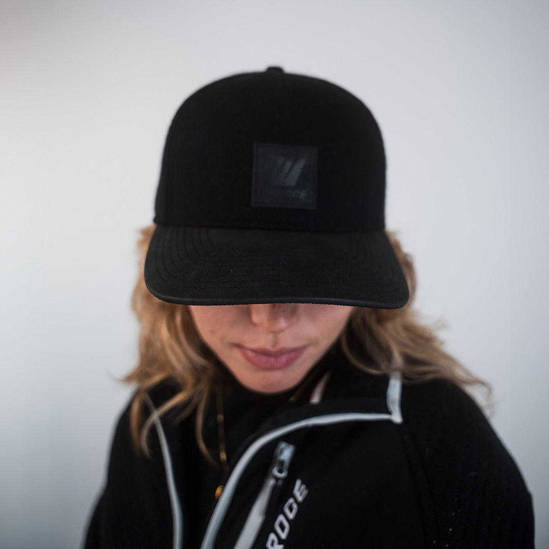 Casquette Sirocco cuir & laine - noire FEROCE portée de face