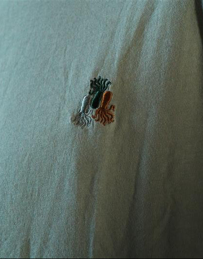 T-shirt coton bio Kétos vert glacé détail logo poitrine brodé