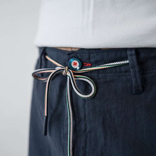 Short Summer en lin et coton - bleu FEROCE détail cordon et bouton