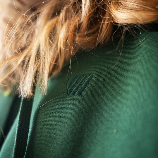 Hoodie coton bio Un Vent Feroce - Vert sapin