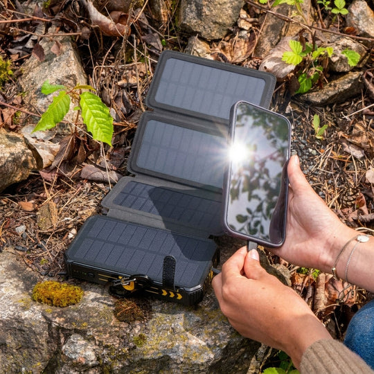 batterie externe solaire FEROCE panneaux solaires repliables