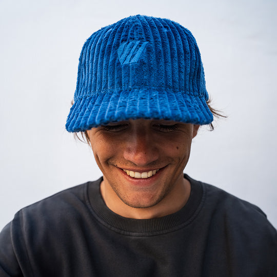 Casquette Meltem velours cotelé - Bleue FEROCE vue dessus texture