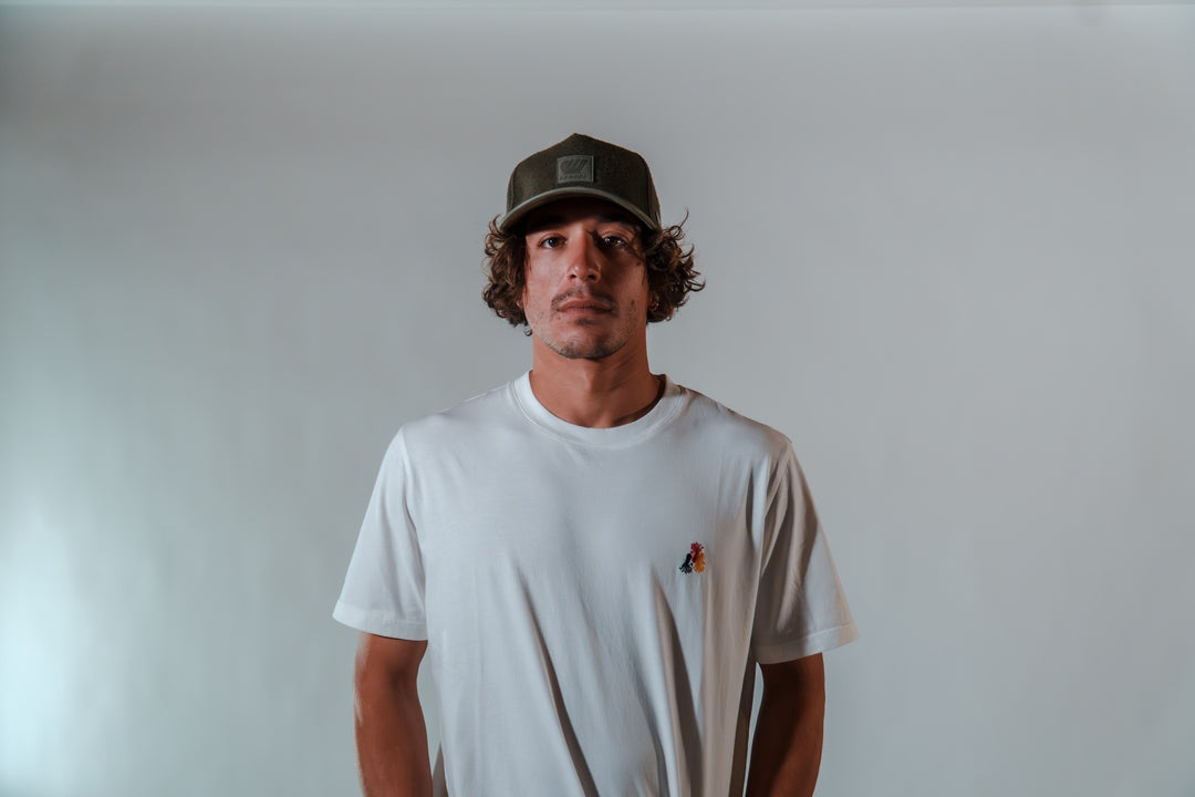 T-shirt coton bio Octo écru porté homme studio