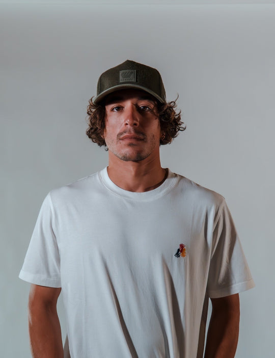 T-shirt coton bio Octo écru porté homme studio