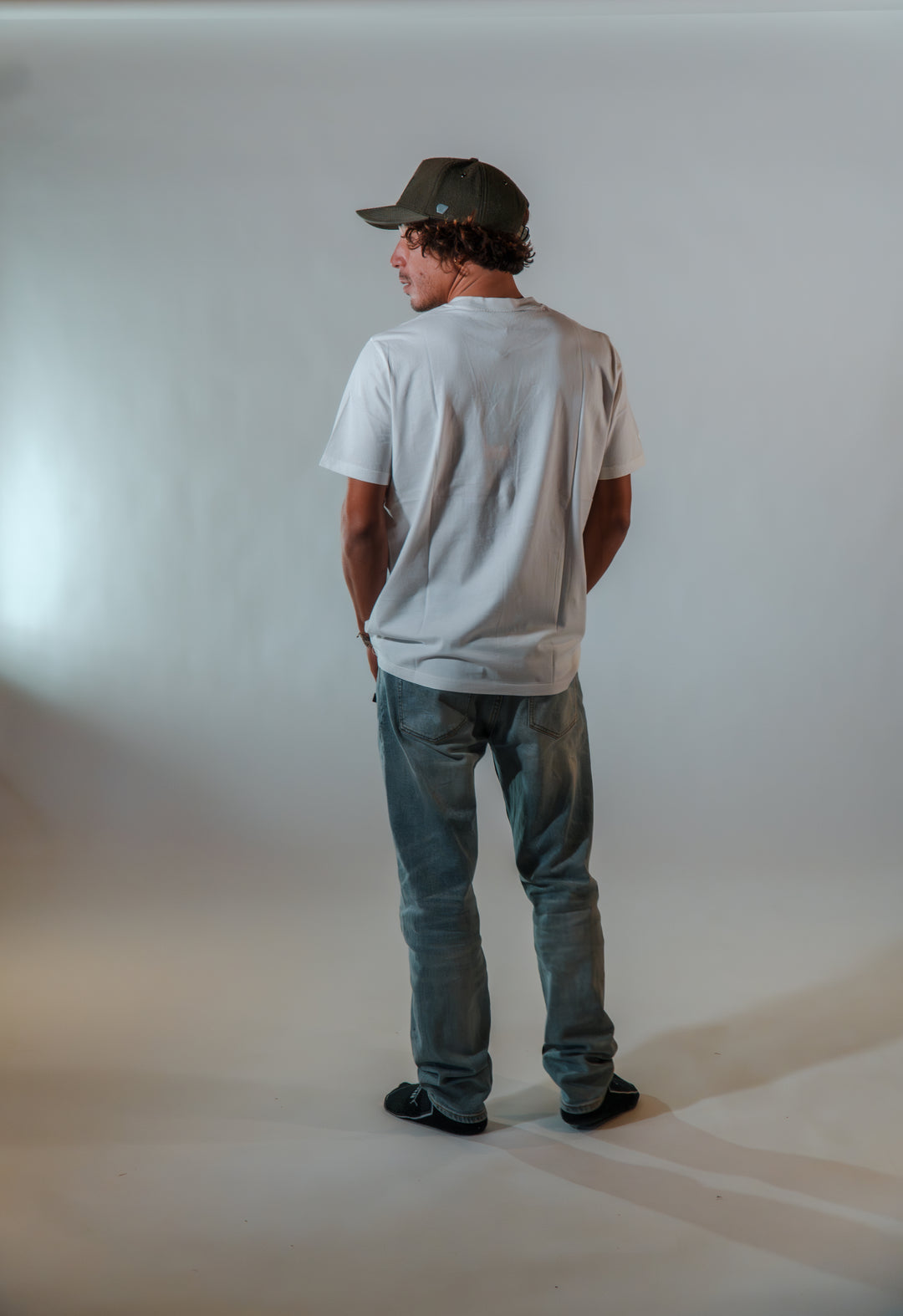 T-shirt en coton bio Octo écru vue dos porté