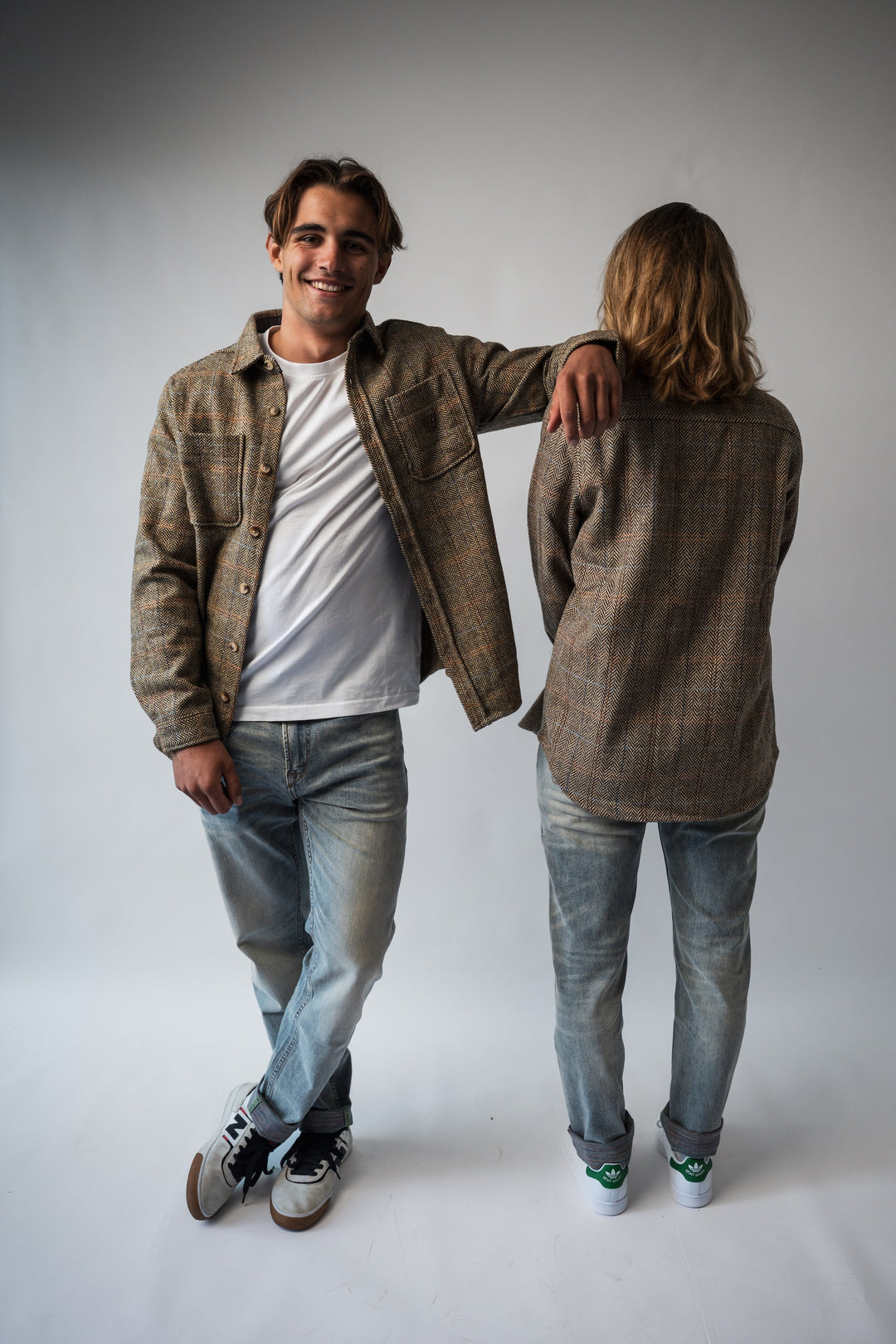 Chemise Mezenc en laine - beige couple tenue complète studio