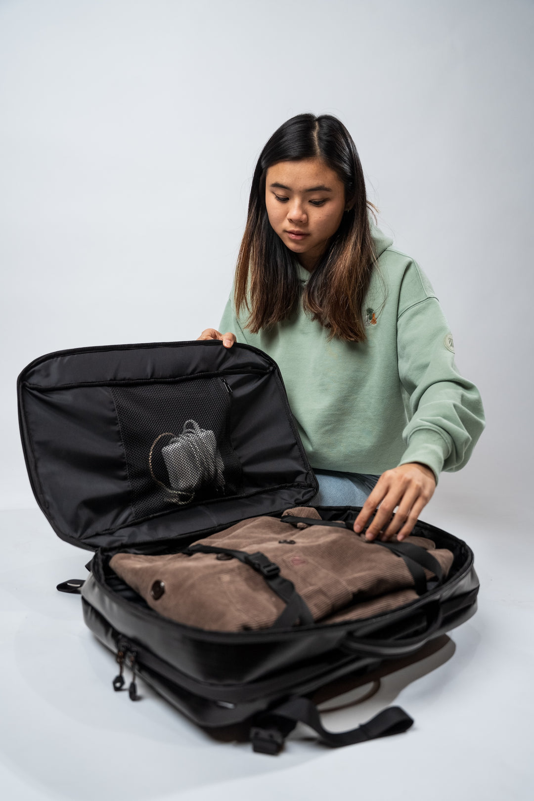 Sac Urban &amp; Outdoor Velay 18L - Noir FEROCE ouverture du compartiment principal