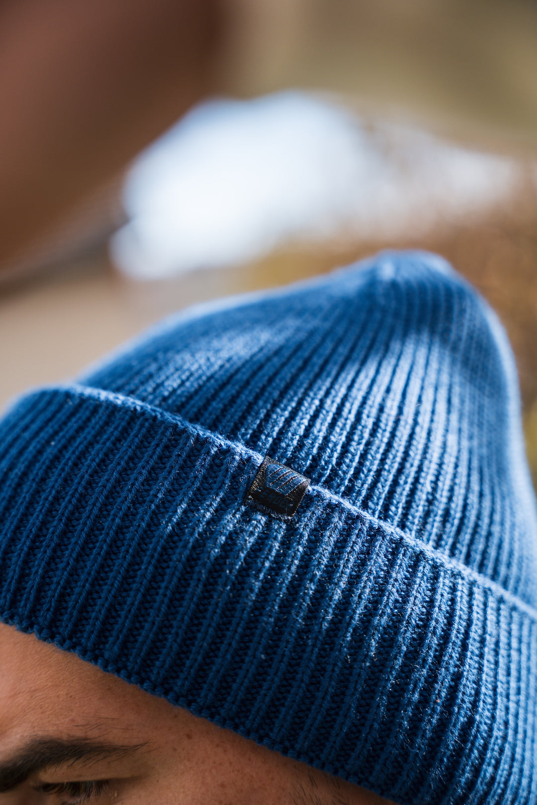 Bonnet à grosse maille MANASLU bleu, logo FEROCE.