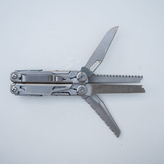 Pince multifonctions 15 outils - Étui en tissu