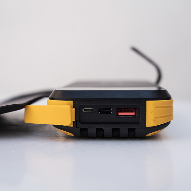 Batterie externe et chargeur solaire 16000 mAh Eclairage LED intégré