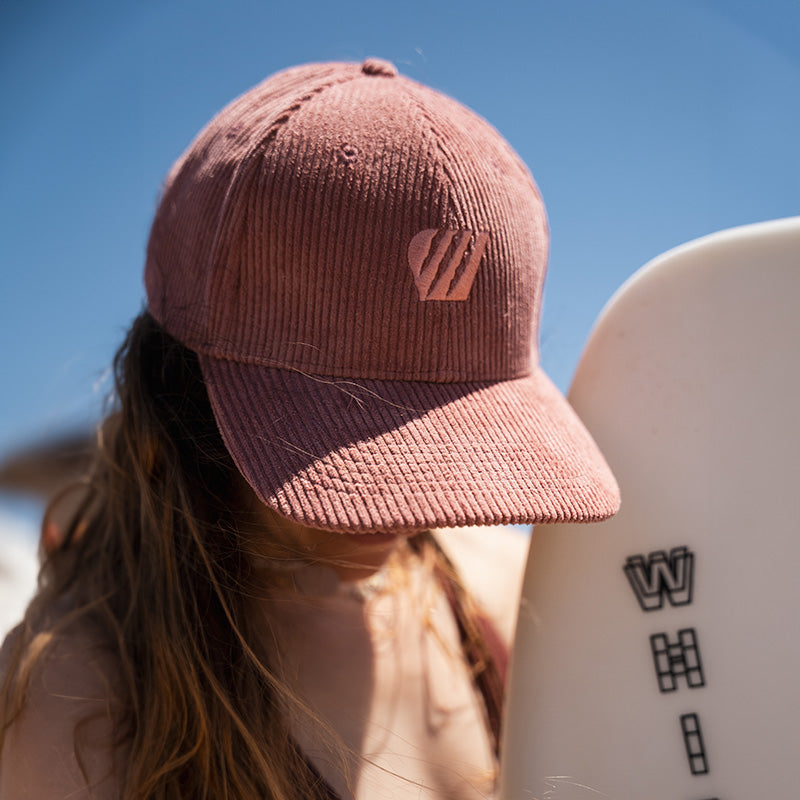 Casquette Alizée velours cotelé - Rose portée en extérieur