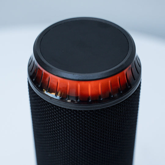 Enceinte bluetooth portable étanche 2 x 20W - noire FEROCE détail haut LED