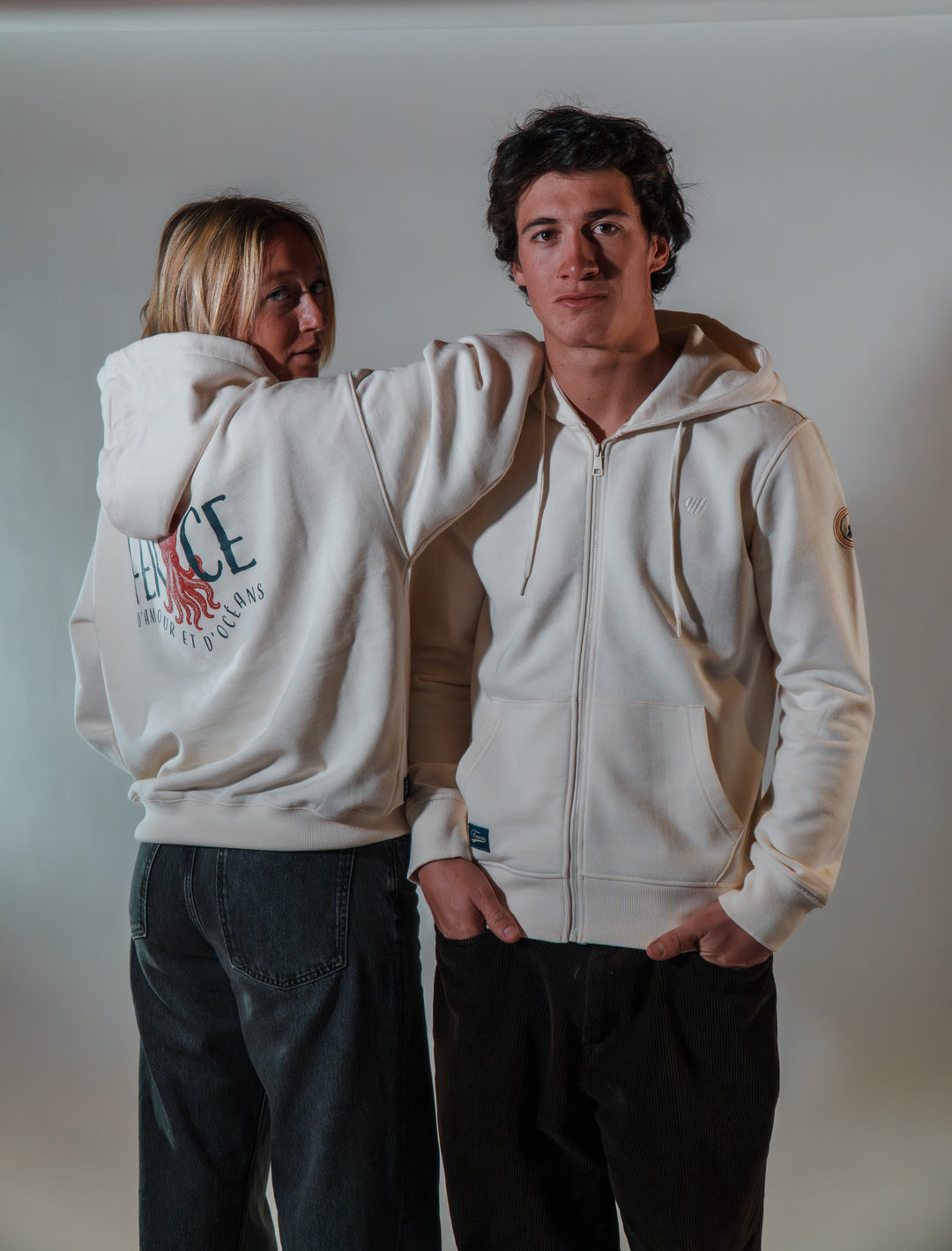 Veste Zipée Aegean - Écru FEROCE portée style lifestyle