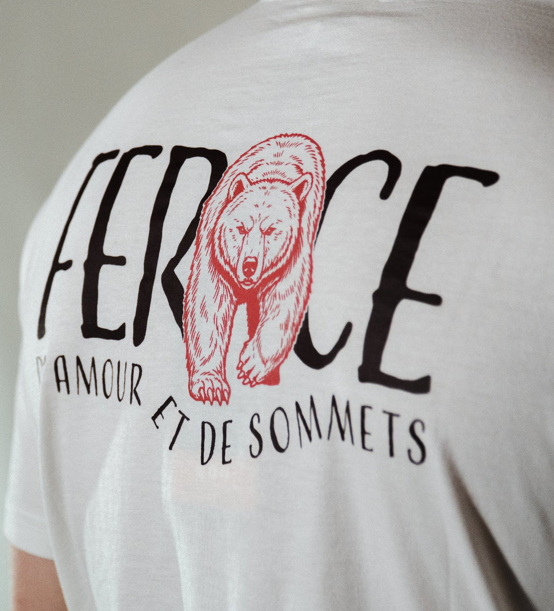 T-shirt coton bio Yellowstone écru détail impression dos