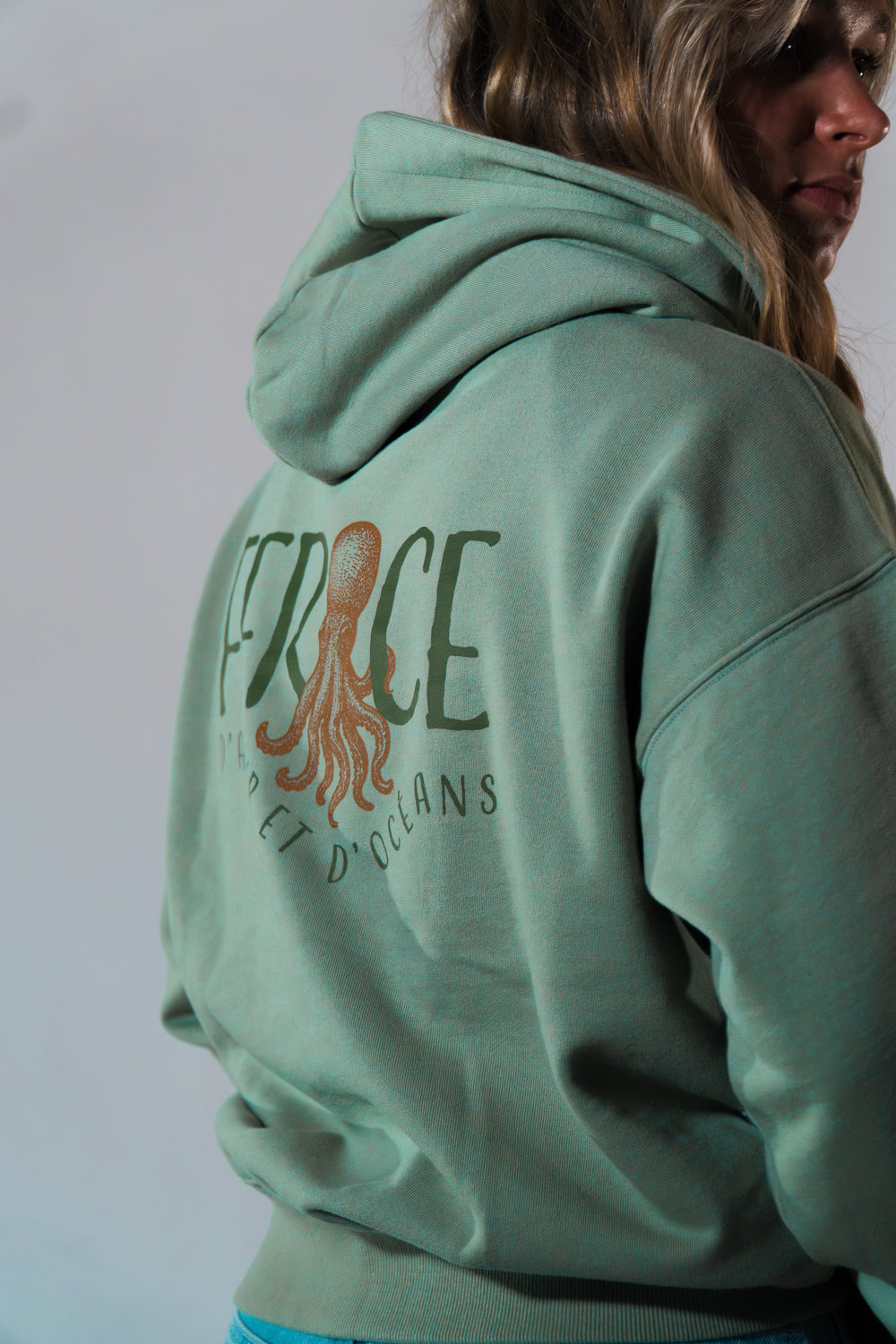 Hoodie kétos vert glacé vert glacé détail impression dos