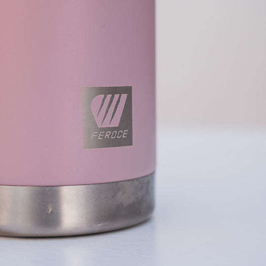 Gourde isotherme 800 ml - rose FEROCE détail logo inox