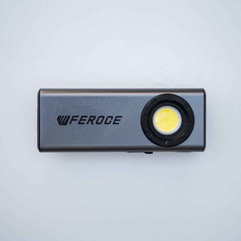 Lampe torche LED rechargable support magnétique FEROCE vue dessus