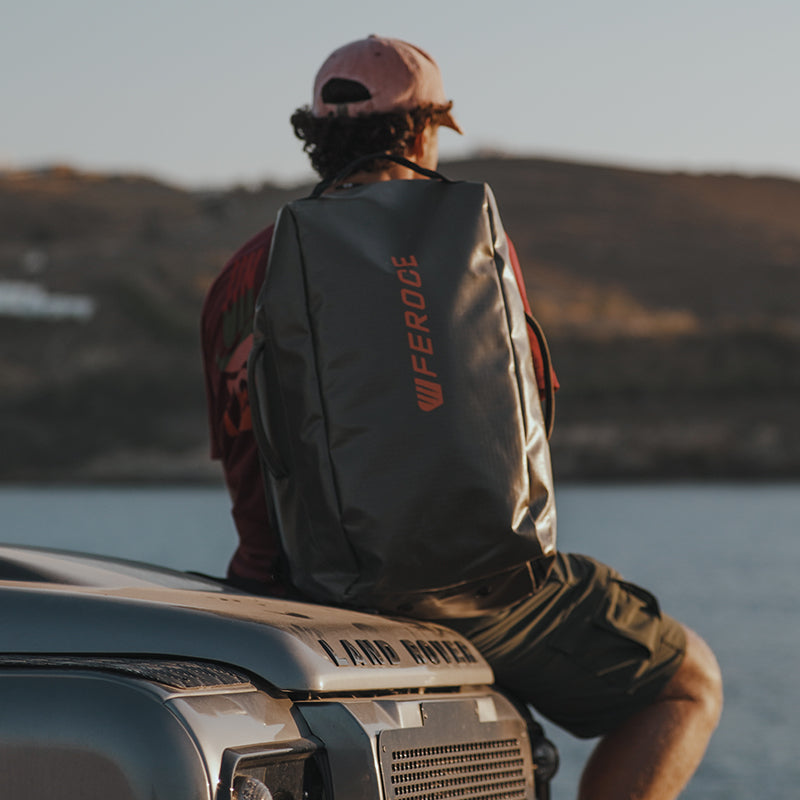 Sac à dos Sierra 36L - Kaki FEROCE porté en extérieur