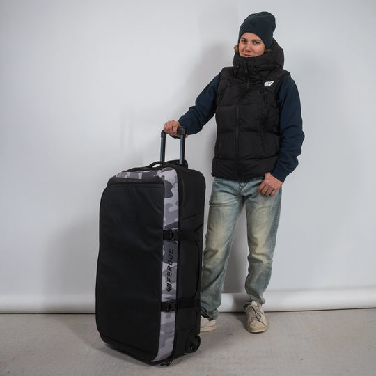 Sac de voyage Aventure 100L - Noir, modèle pratique et résistant, parfait pour tous vos déplacements.